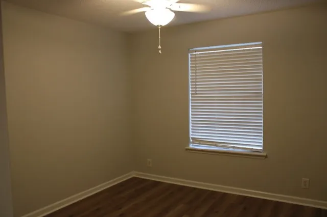 $2,350 | 110 Sandalwood Drive, Brunswick, GA 31525