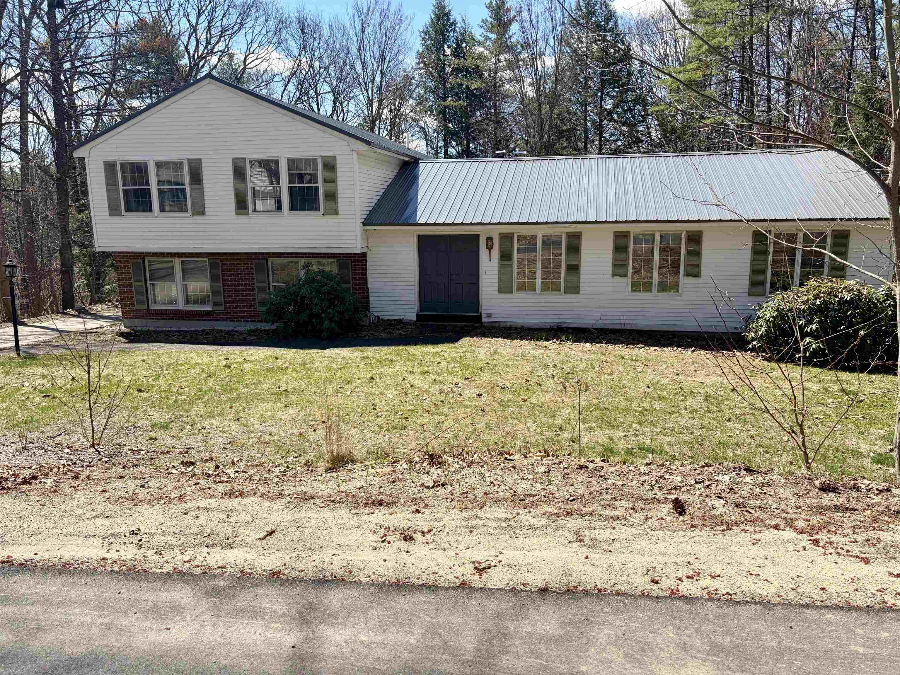 53 Oak-Knoll Road Meredith, NH 03253 - Photo 2 of 32