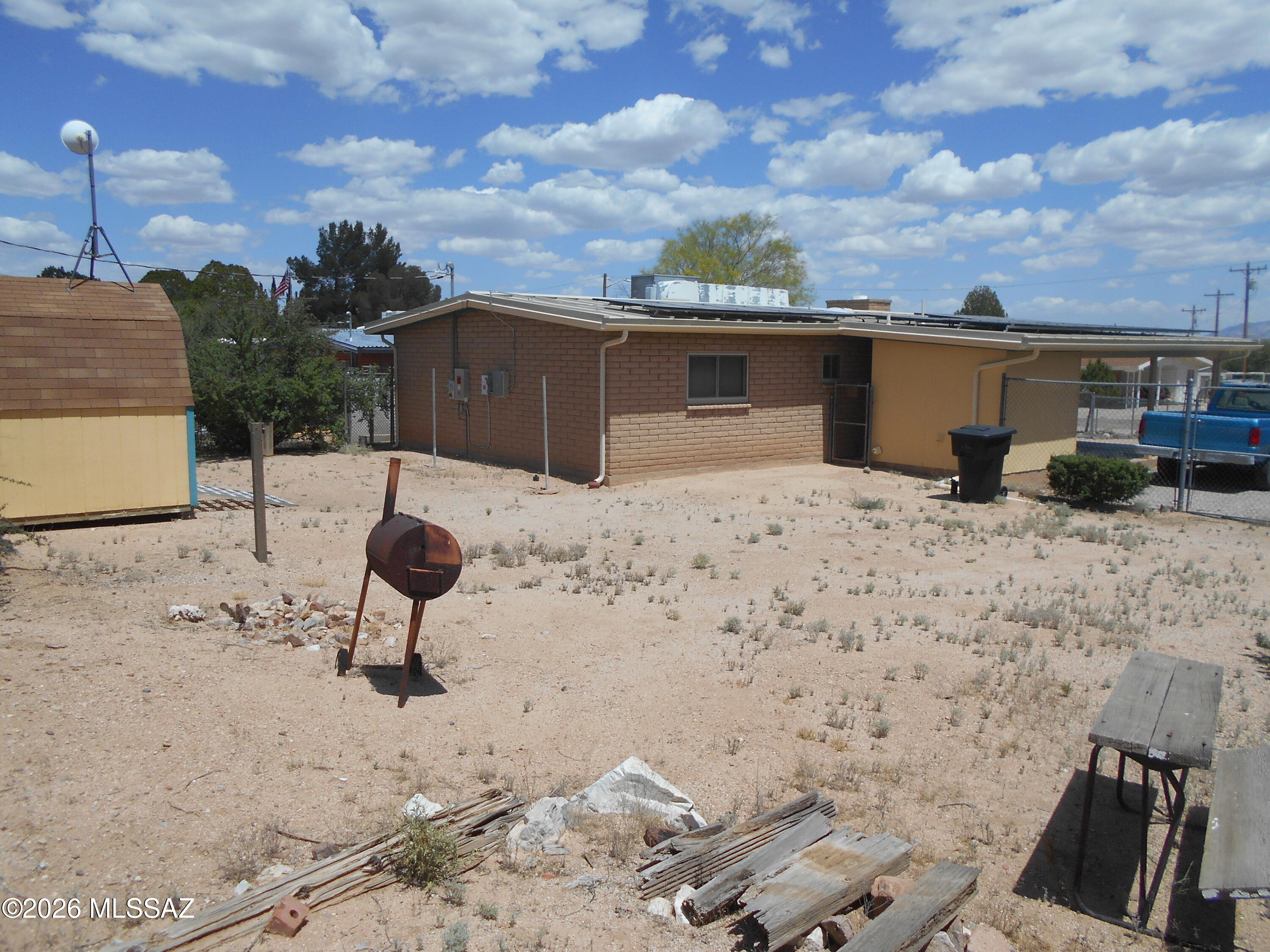 894 South Post Road Benson, AZ 85602 - Photo 9 of 37