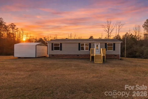 $220,000 | 919 Lewittes Road, Taylorsville, NC 28681