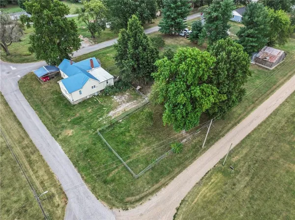 $175,000 | 402 Pine Street, Blackburn, MO 65321