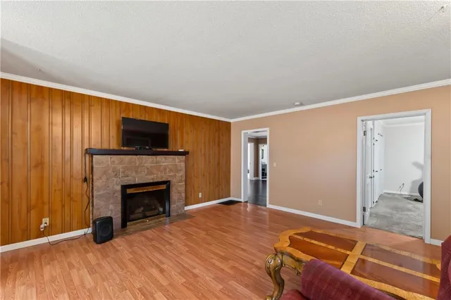 $175,000 | 402 Pine Street, Blackburn, MO 65321