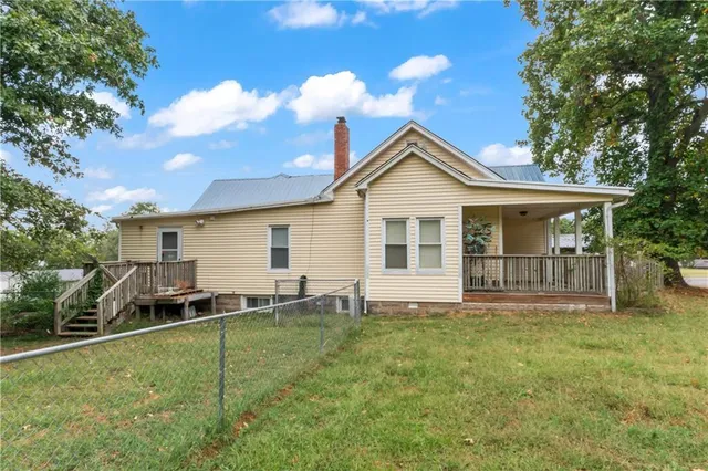$175,000 | 402 Pine Street, Blackburn, MO 65321