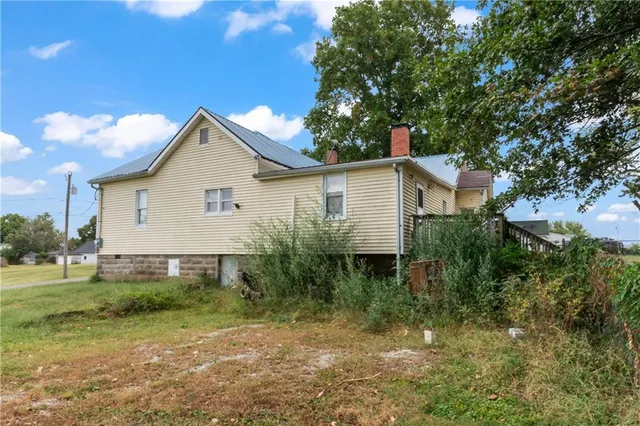 $175,000 | 402 Pine Street, Blackburn, MO 65321