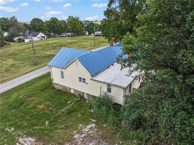 $175,000 | 402 Pine Street, Blackburn, MO 65321