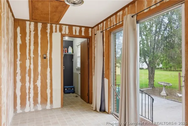 a view of a bedroom with a wardrobe space