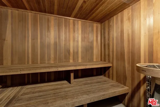 $7,250 | 1560 Michael Lane, Pacific Palisades, CA 90272