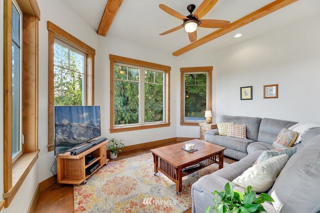 10001 Fay Road Northeast Carnation, WA 98014 - Photo 12 of 40 Gallery Image 12