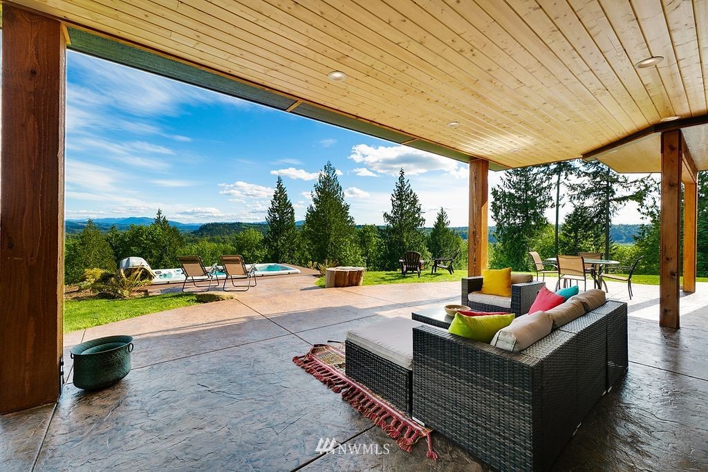 10001 Fay Road Northeast Carnation, WA 98014 - Photo 17 of 40 Gallery Image 17