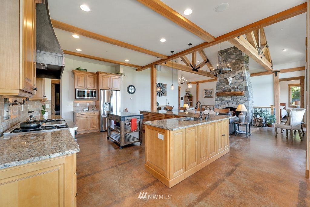 10001 Fay Road Northeast Carnation, WA 98014 - Photo 8 of 40 Gallery Image 8