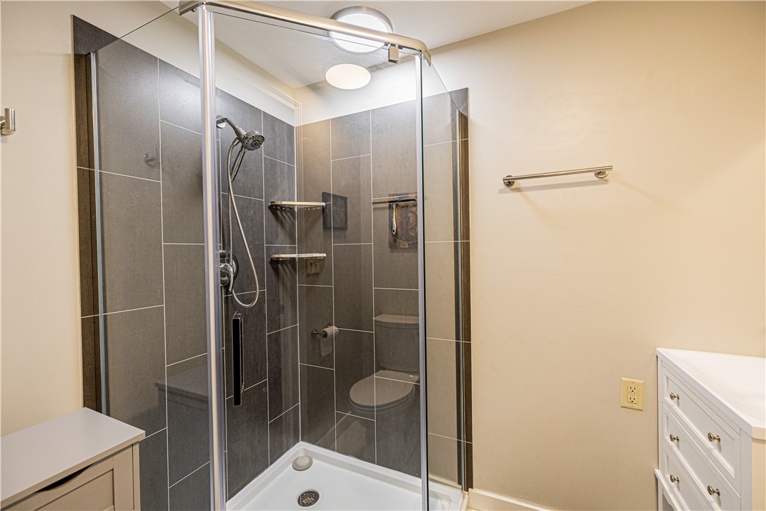 957 East Avenue Rochester, NY 14607 - Photo 17 of 27
