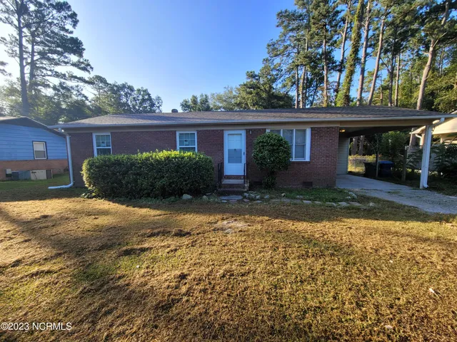 $1,650 | 4810 Greenway Avenue, Wilmington, NC 28403