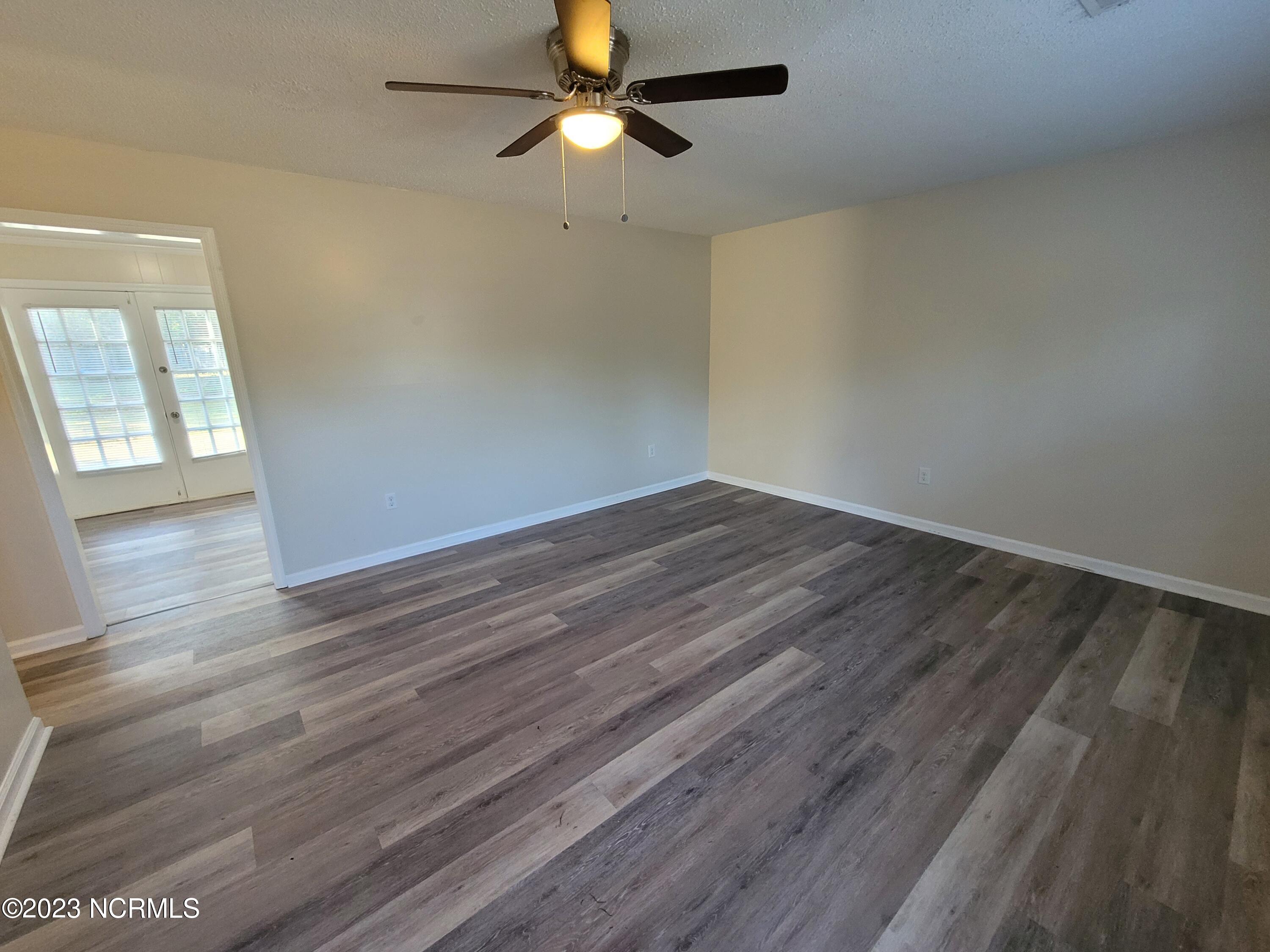 4810 Greenway Avenue Wilmington, NC 28403 - Photo 2 of 19 20231003_085029