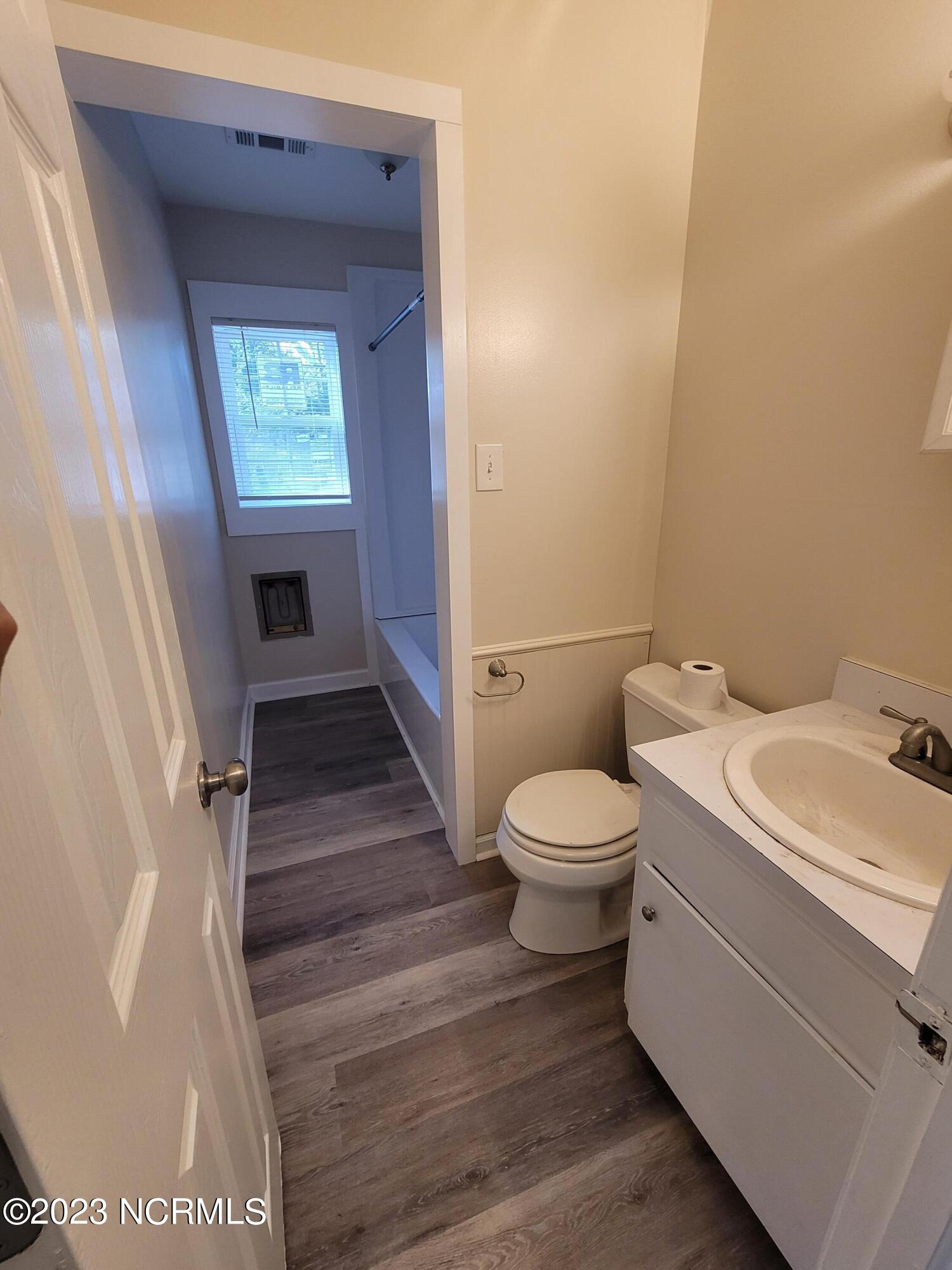 4810 Greenway Avenue Wilmington, NC 28403 - Photo 9 of 19 20231003_085142