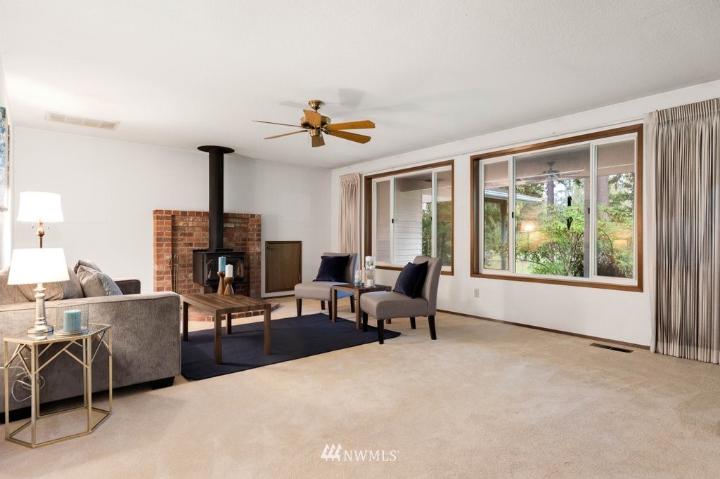259 Valley Road Oak Harbor, WA 98277 - Photo 4 of 33 Gallery Image 4