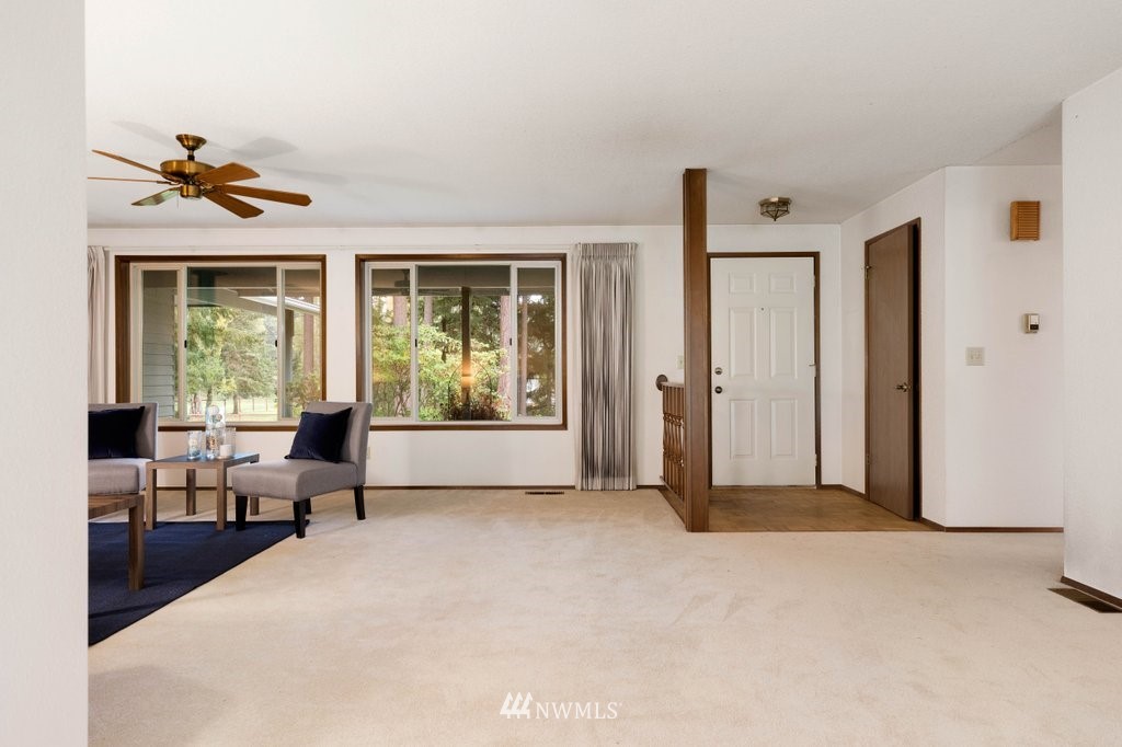 259 Valley Road Oak Harbor, WA 98277 - Photo 6 of 33 Gallery Image 6