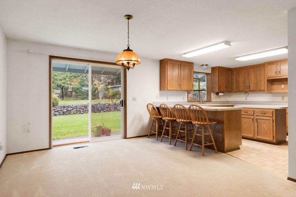 259 Valley Road Oak Harbor, WA 98277 - Photo 8 of 33 Gallery Image 8