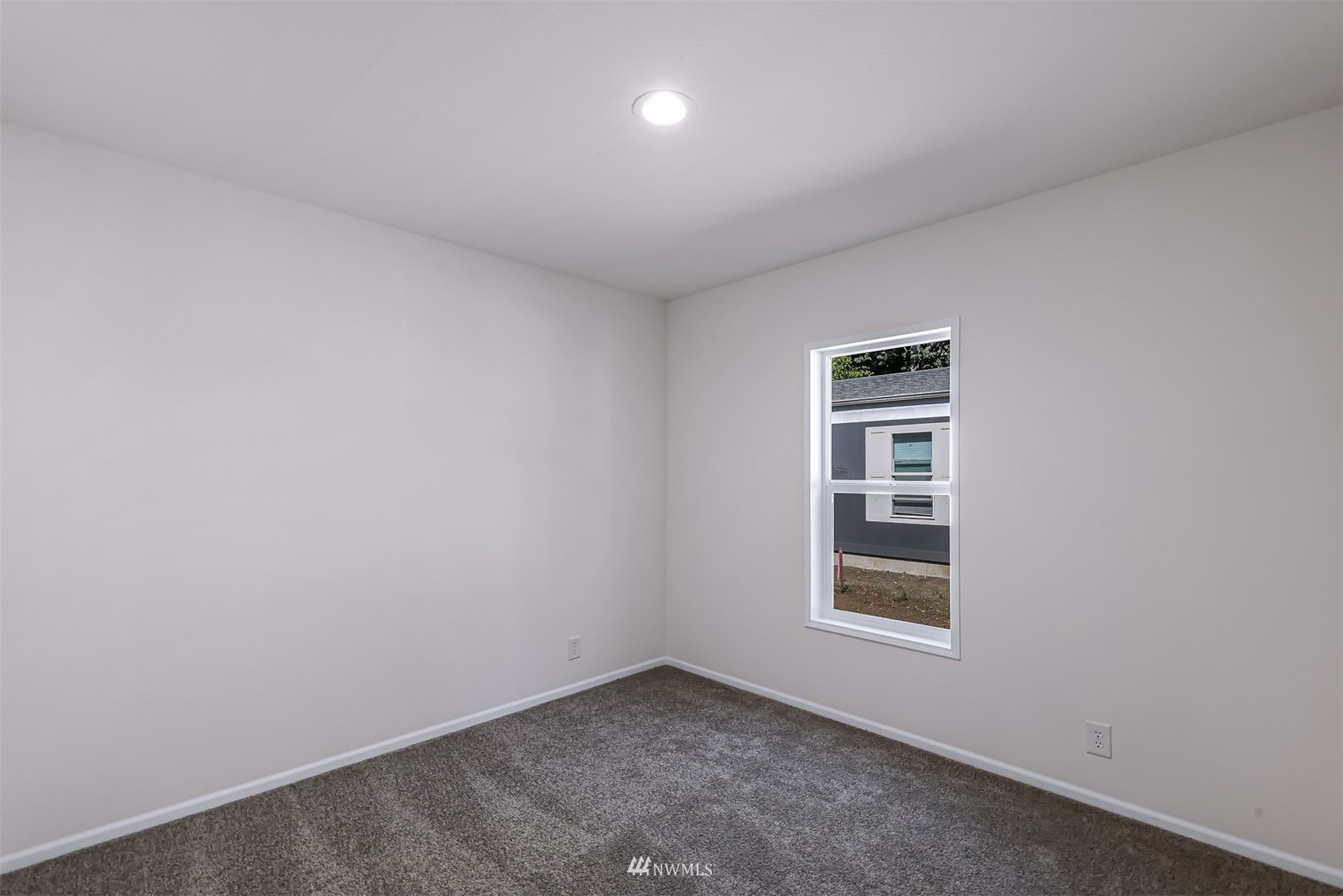 3616 North Red River Road Ferndale, WA 98248 - Photo 19 of 28 an empty room with windows