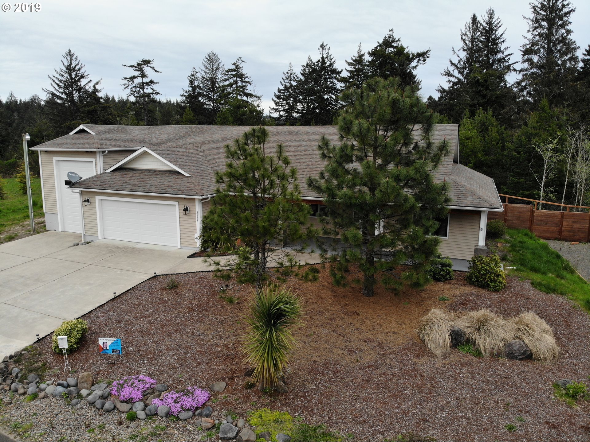 5577 Chittum Loop Florence, OR 97439 - Photo 1 of 31 Gallery Image 1
