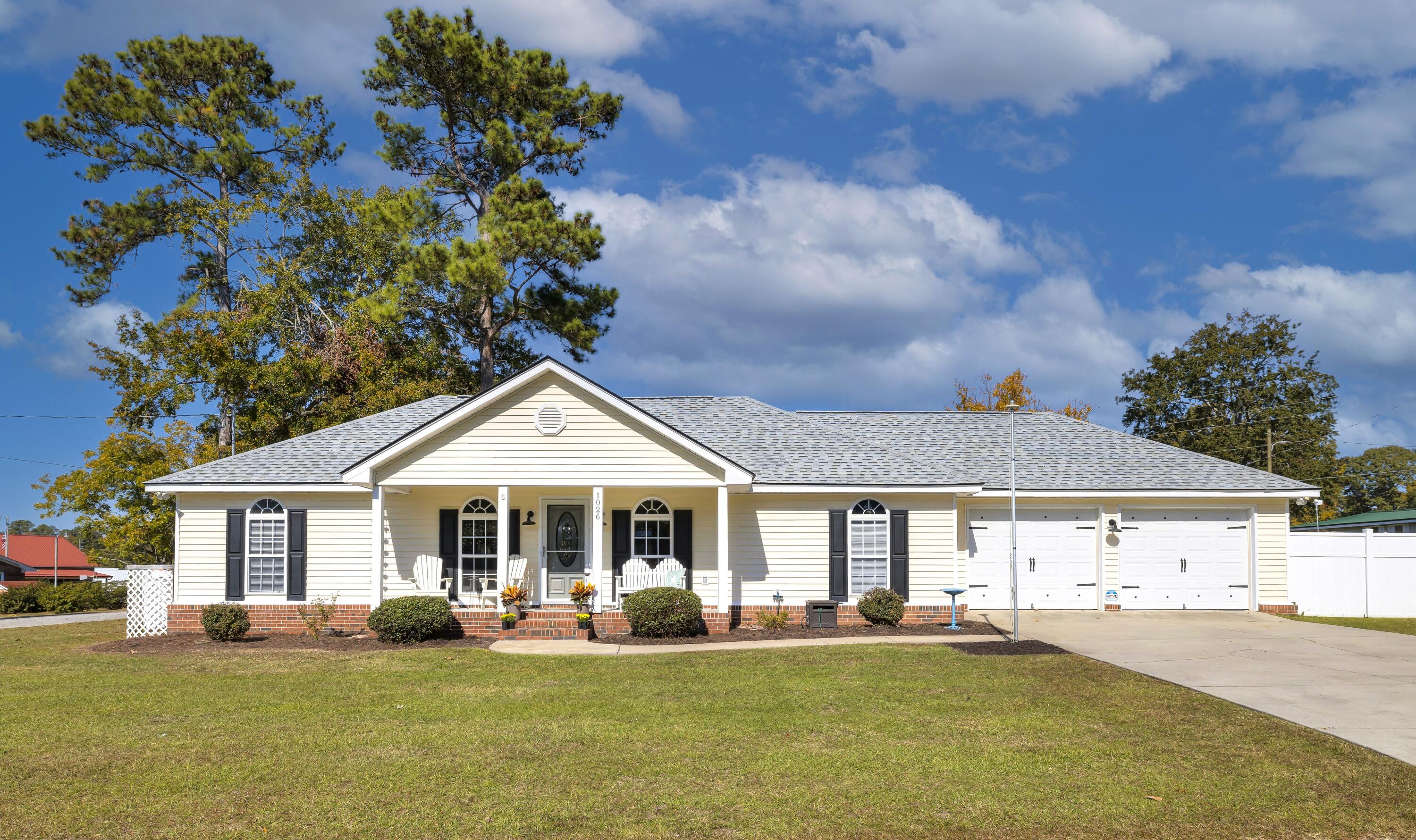 1026 Radius Street Manning, SC 29102 - Photo 3 of 53