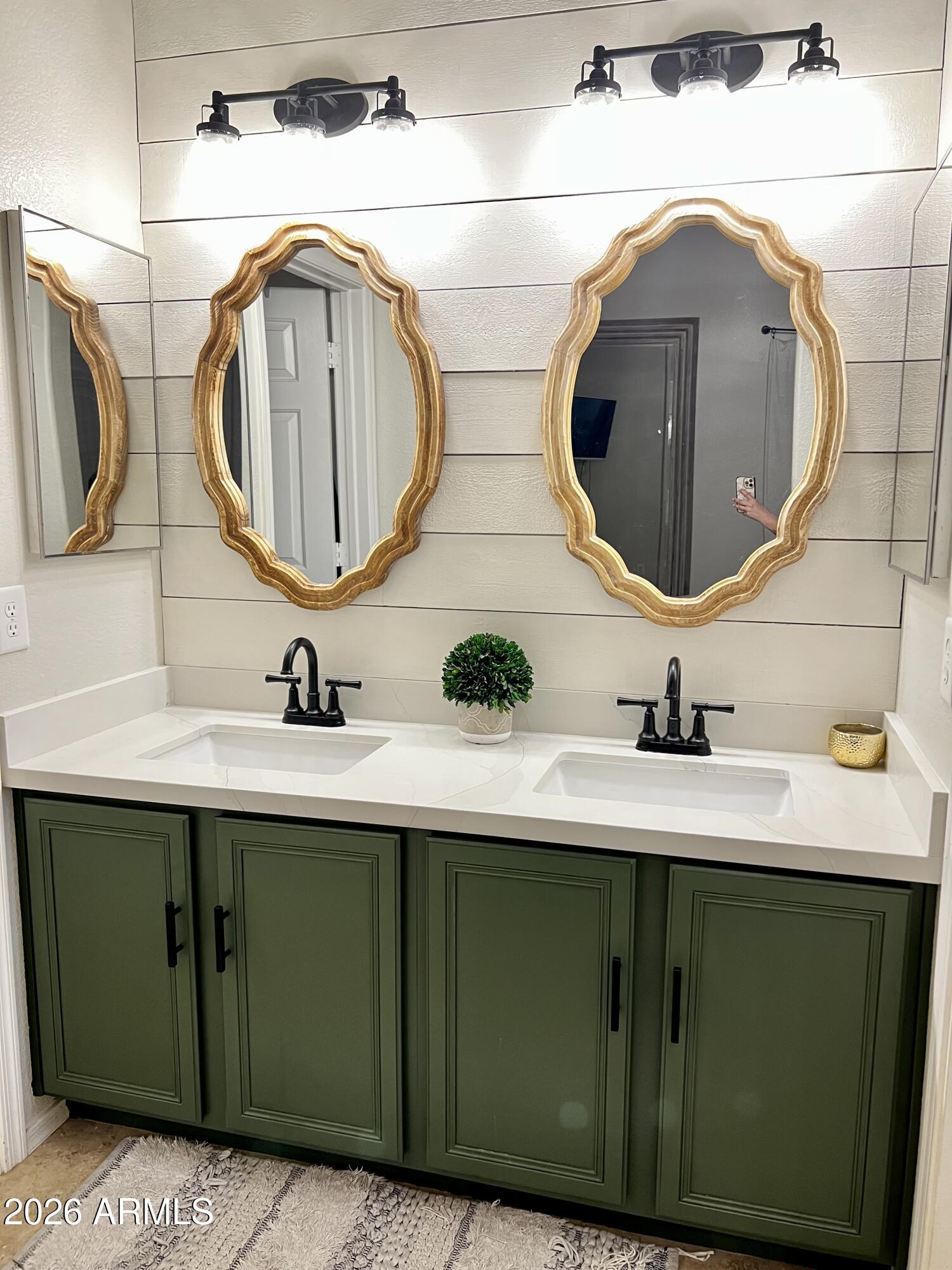 4053 West Saddlehorn Road Phoenix, AZ 85083 - Photo 8 of 13 IMG_8550