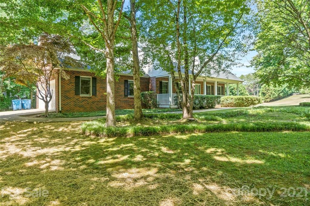 6577 Willowbottom Road Hickory, NC 28602 - Photo 2 of 34 Gallery Image 2