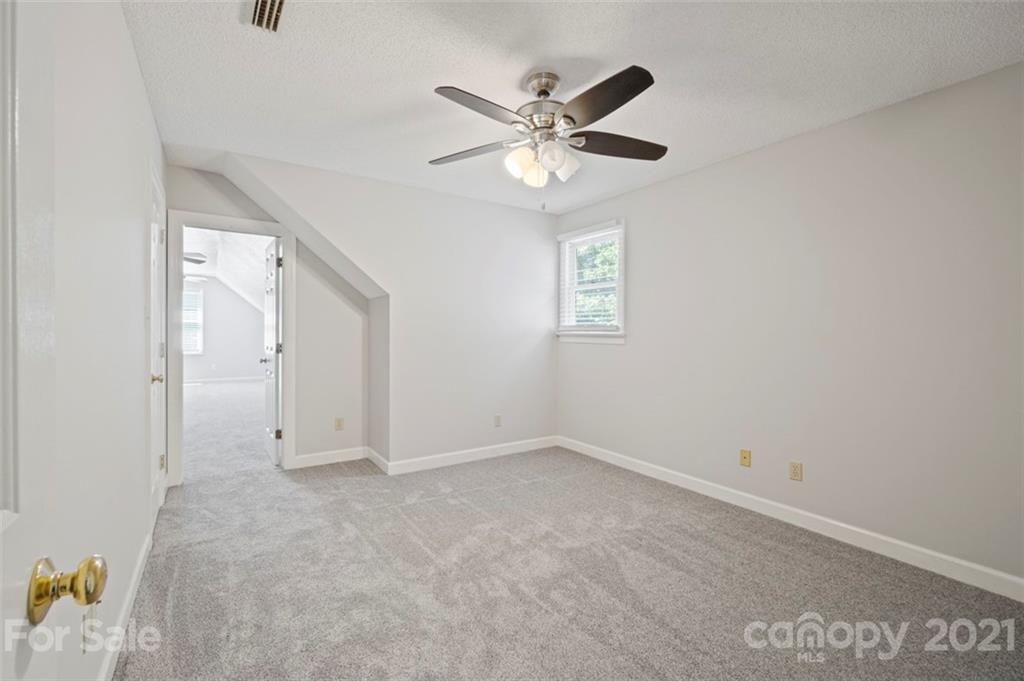 6577 Willowbottom Road Hickory, NC 28602 - Photo 14 of 34 Gallery Image 14