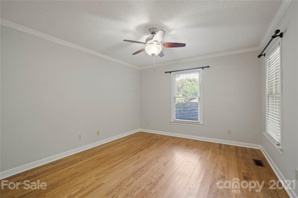 6577 Willowbottom Road Hickory, NC 28602 - Photo 20 of 34 Gallery Image 20