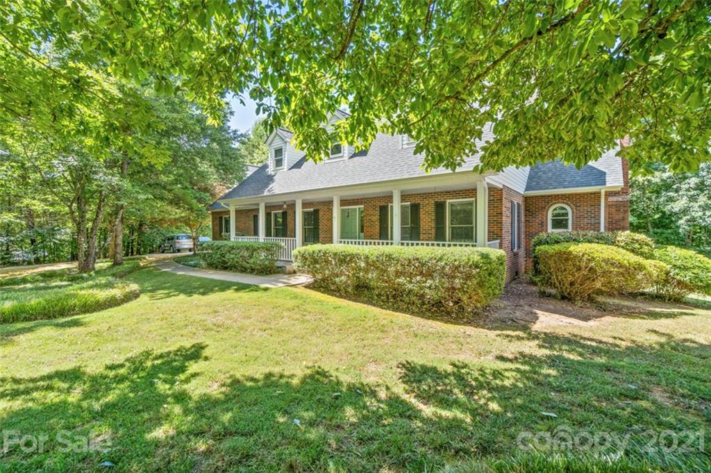 6577 Willowbottom Road Hickory, NC 28602 - Photo 3 of 34 Gallery Image 3
