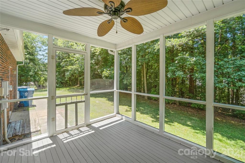 6577 Willowbottom Road Hickory, NC 28602 - Photo 7 of 34 Gallery Image 7