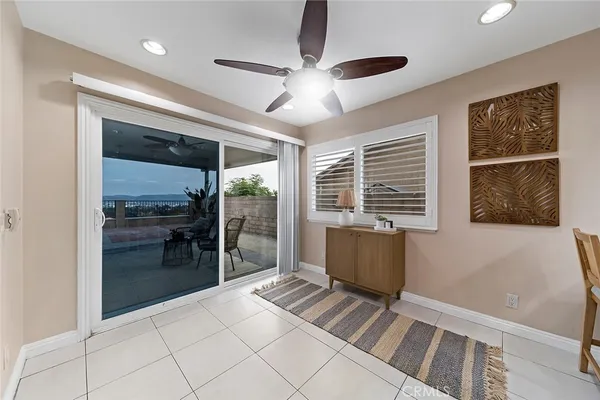 a view of livingroom with furniture and windows