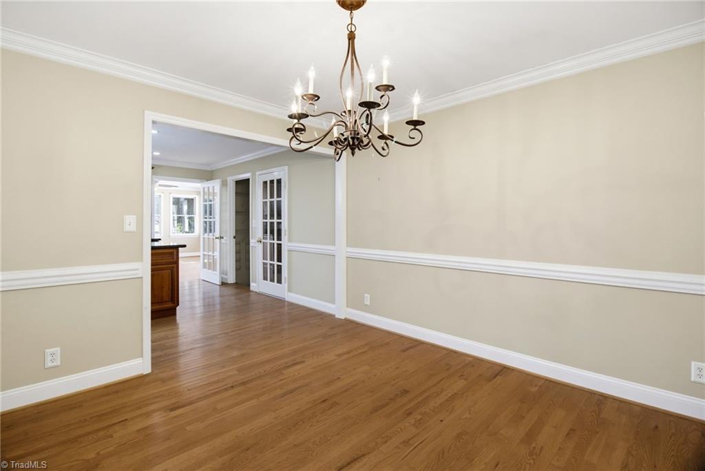 3414 Edgefield Road Greensboro, NC 27409 - Photo 12 of 44 Dining