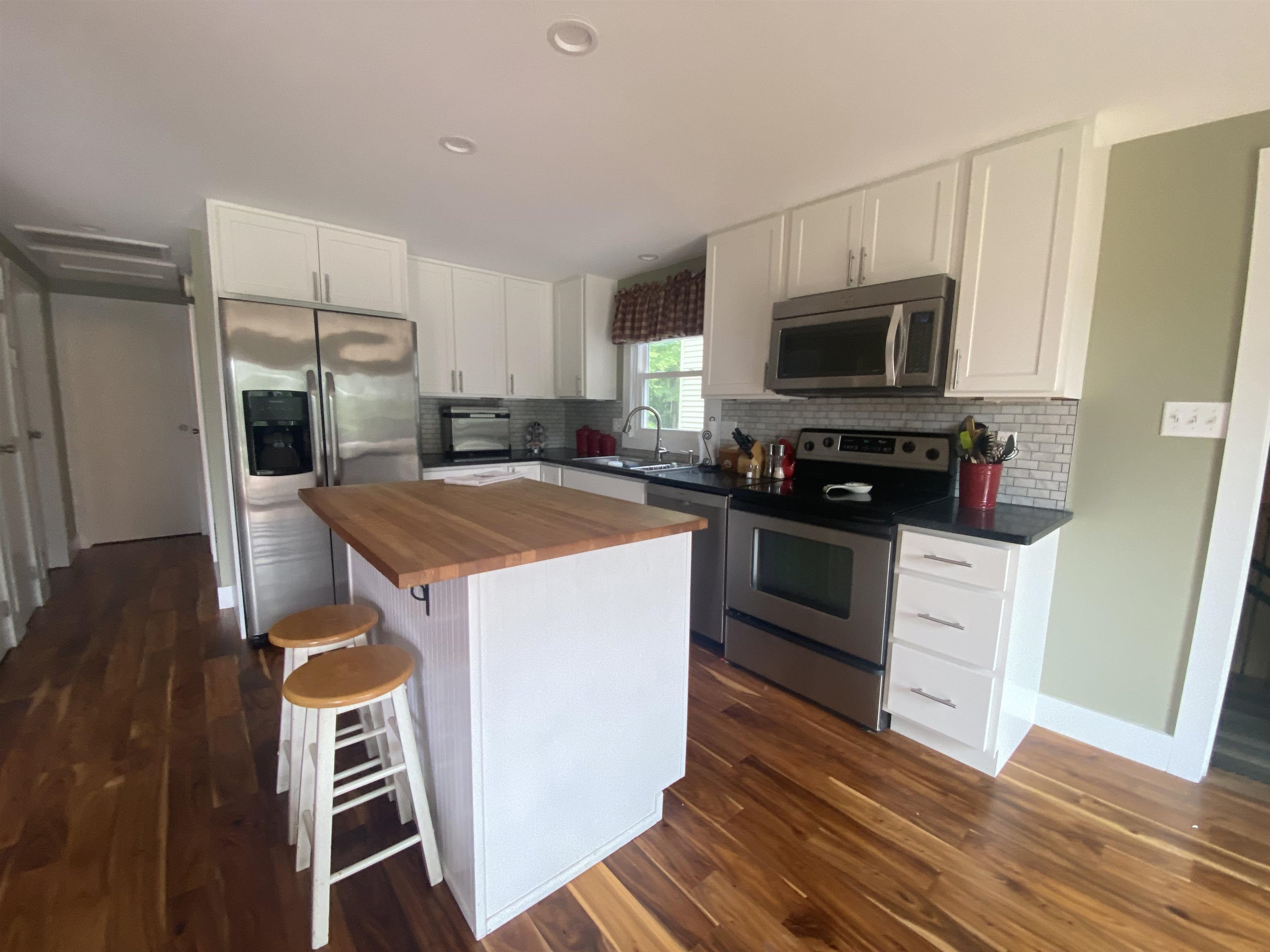 417 Spruce Haven Road Waterbury, VT 05677 - Photo 6 of 30 Gallery Image 6
