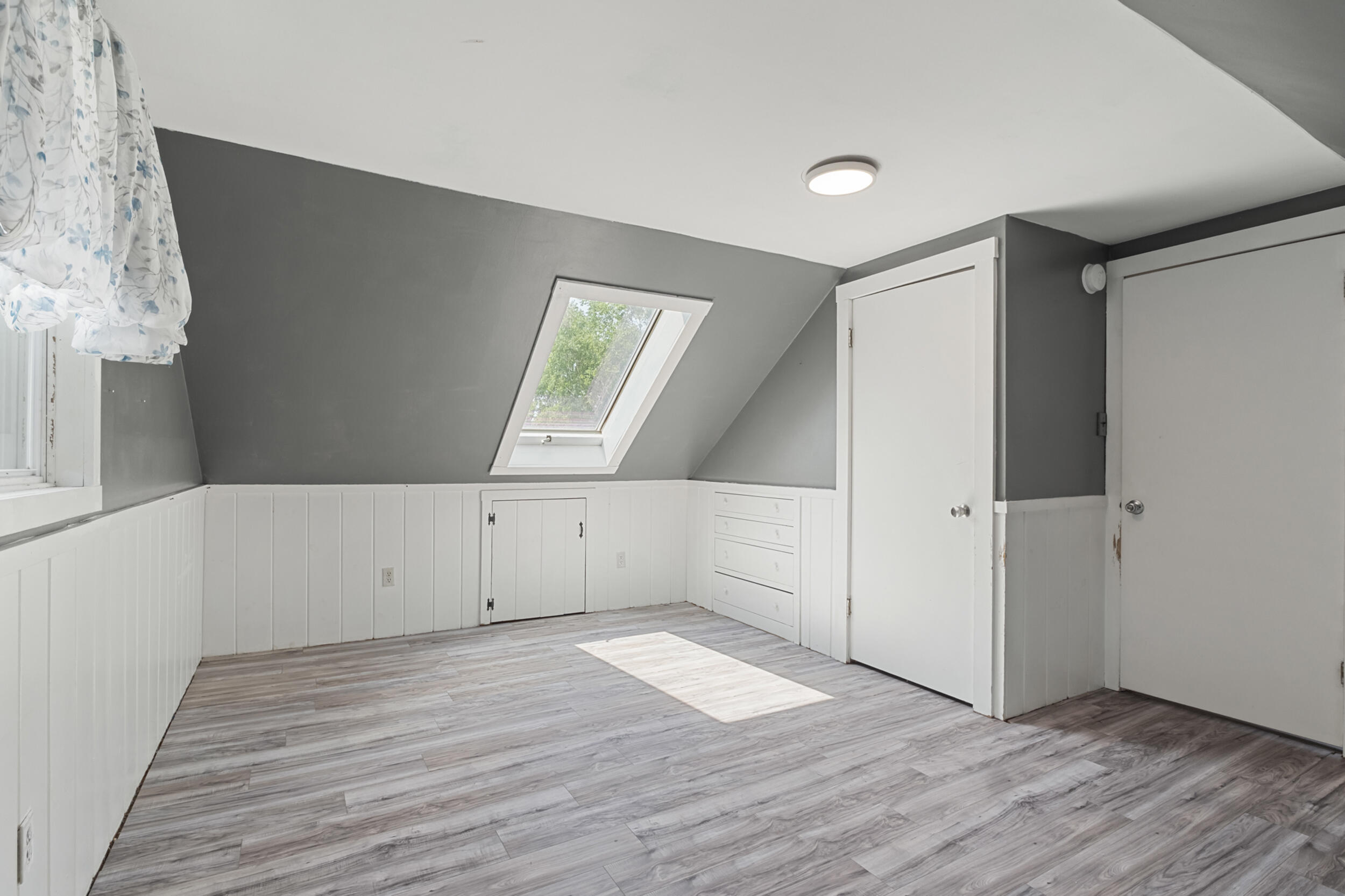256 Belgrade Road Mount Vernon, ME 04352 - Photo 31 of 47 256_belgrade_rd-interior-20