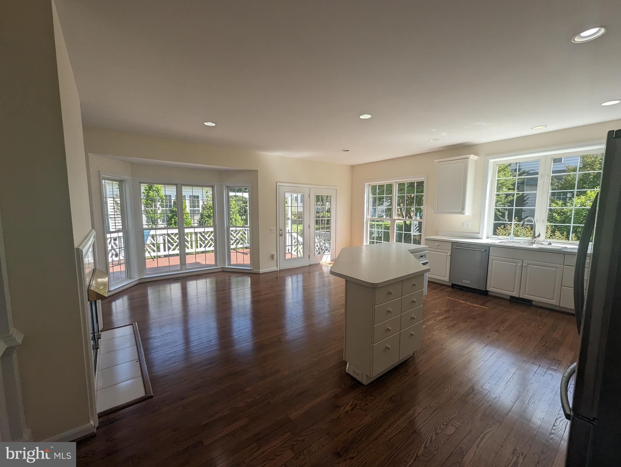 47588 Compton Circle Sterling, VA 20165 - Photo 13 of 38