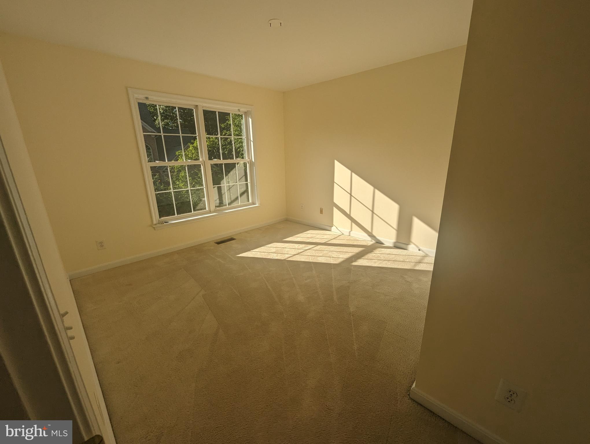 47588 Compton Circle Sterling, VA 20165 - Photo 26 of 38 Bedroom 2