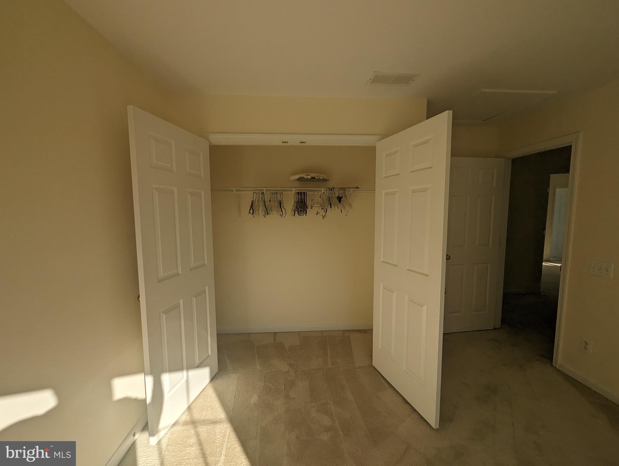 47588 Compton Circle Sterling, VA 20165 - Photo 27 of 38 Bedroom 2 Closet