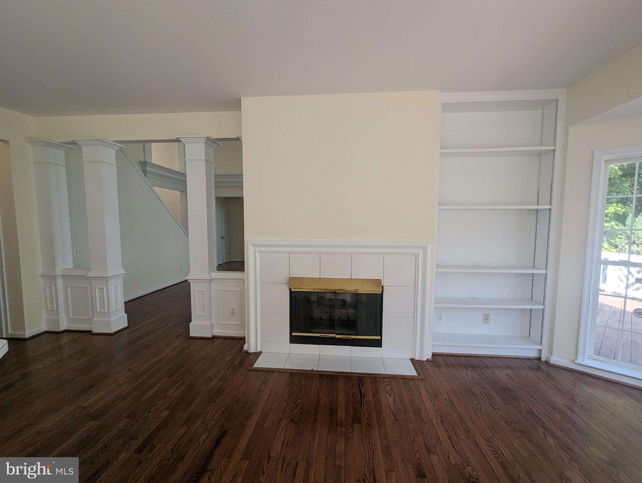 47588 Compton Circle Sterling, VA 20165 - Photo 6 of 38 Two-sided Gas Fire Place