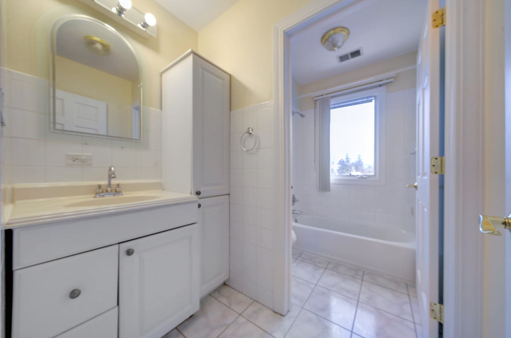 11 North County Line Road Hinsdale, IL 60521 - Photo 21 of 33