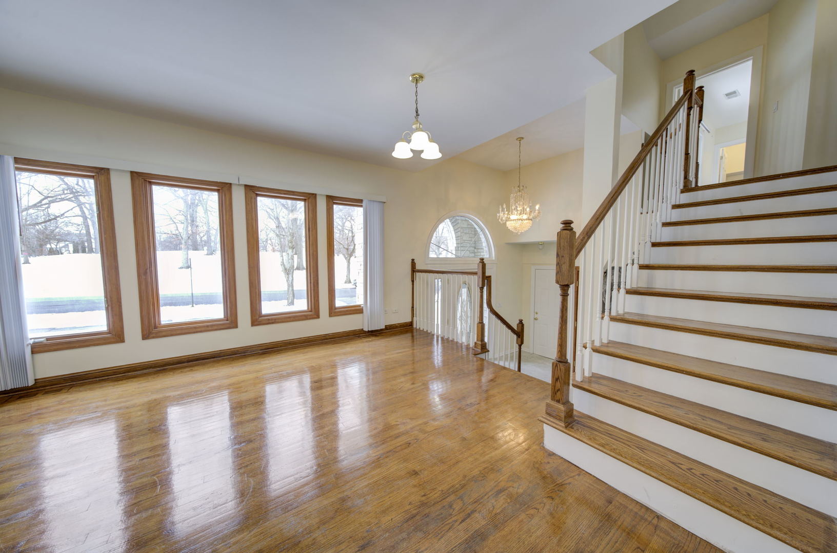 11 North County Line Road Hinsdale, IL 60521 - Photo 4 of 33