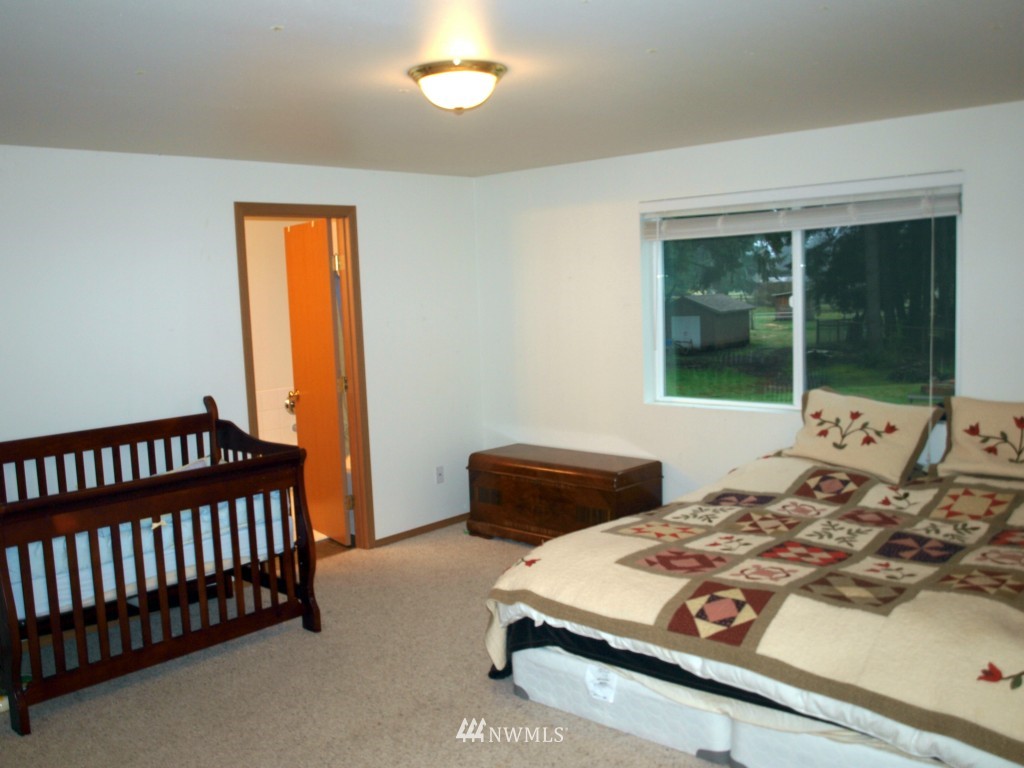 16815 Dodd Lane Southwest Rochester, WA 98579 - Photo 2 of 8
