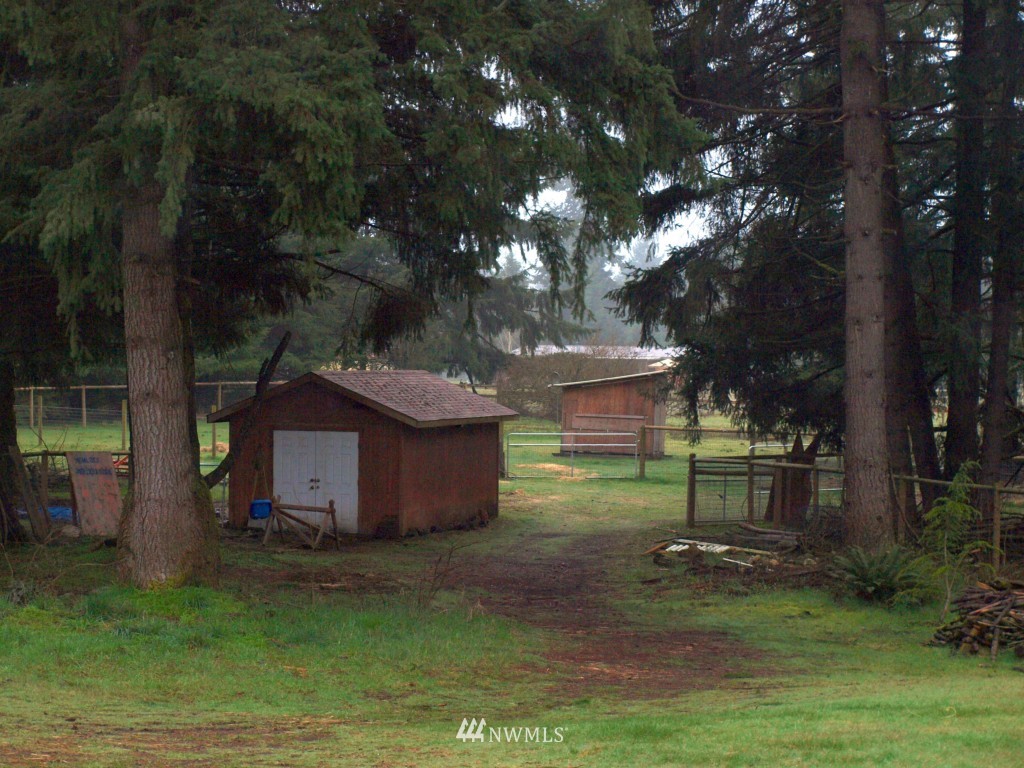16815 Dodd Lane Southwest Rochester, WA 98579 - Photo 7 of 8
