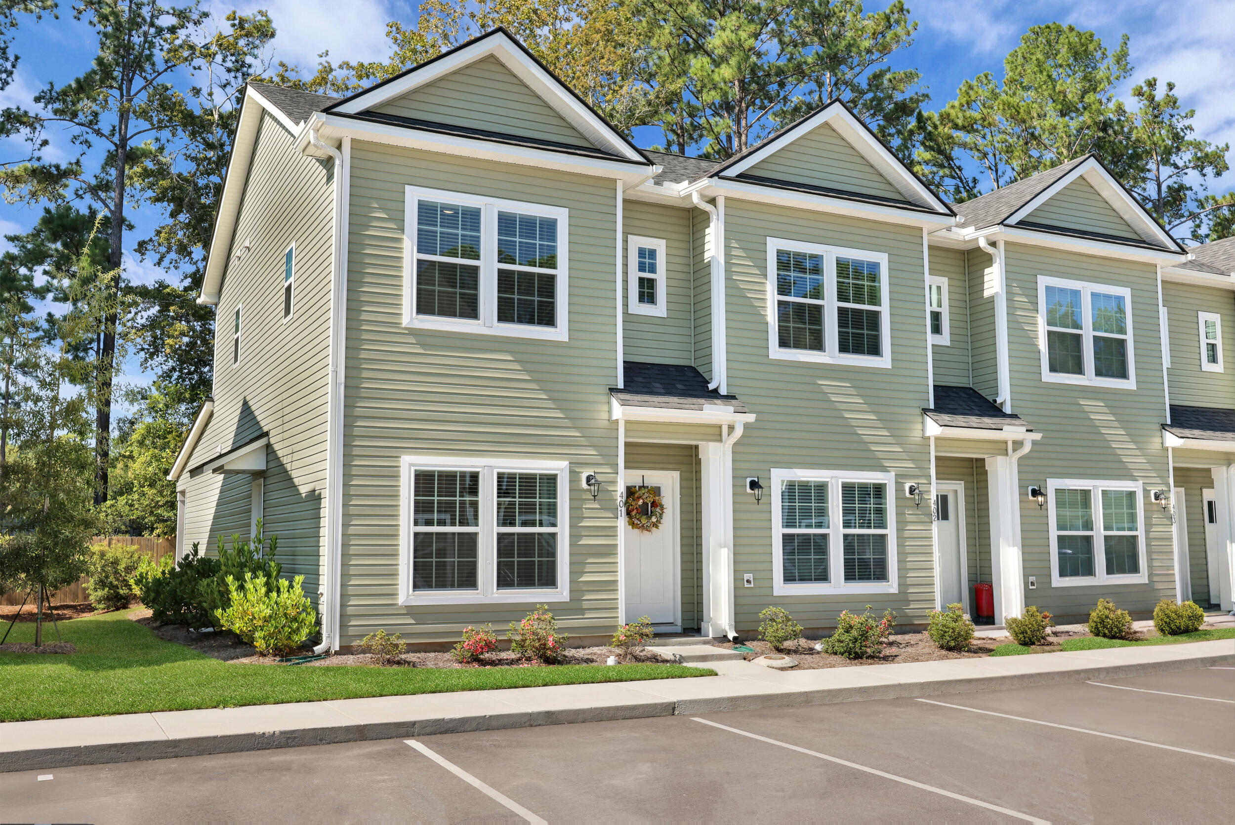 401 Twin Rivers Drive Charleston, SC 29492 - Photo 2 of 31 2