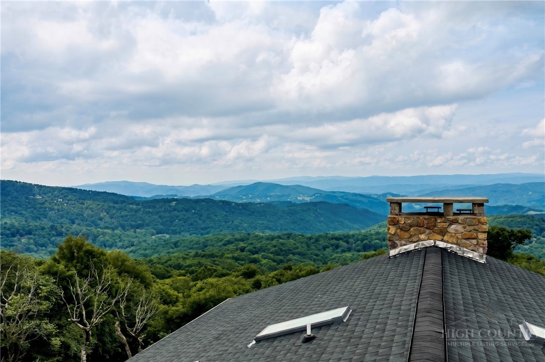 200 Summit Road Beech Mountain, NC 28604 - Photo 6 of 47