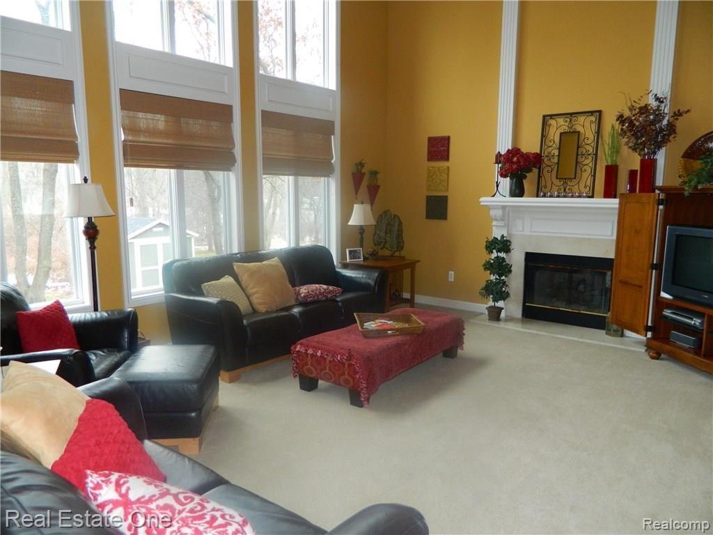 1053 Seville Road Rochester Hills, MI 48309 - Photo 21 of 66