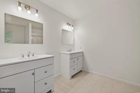 $699,900 | 7843 Lake Shore Drive, Owings, MD 20736