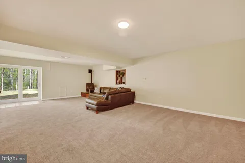 $699,900 | 7843 Lake Shore Drive, Owings, MD 20736