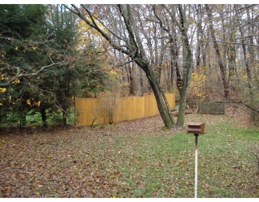 131 Stony Brook Road Framingham, MA 01702 - Photo 6 of 8 Gallery Image 6