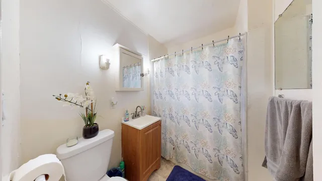 $1,500,000 | 22095 Highway 120, Escalon, CA 95320