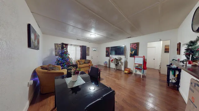 $1,500,000 | 22095 Highway 120, Escalon, CA 95320